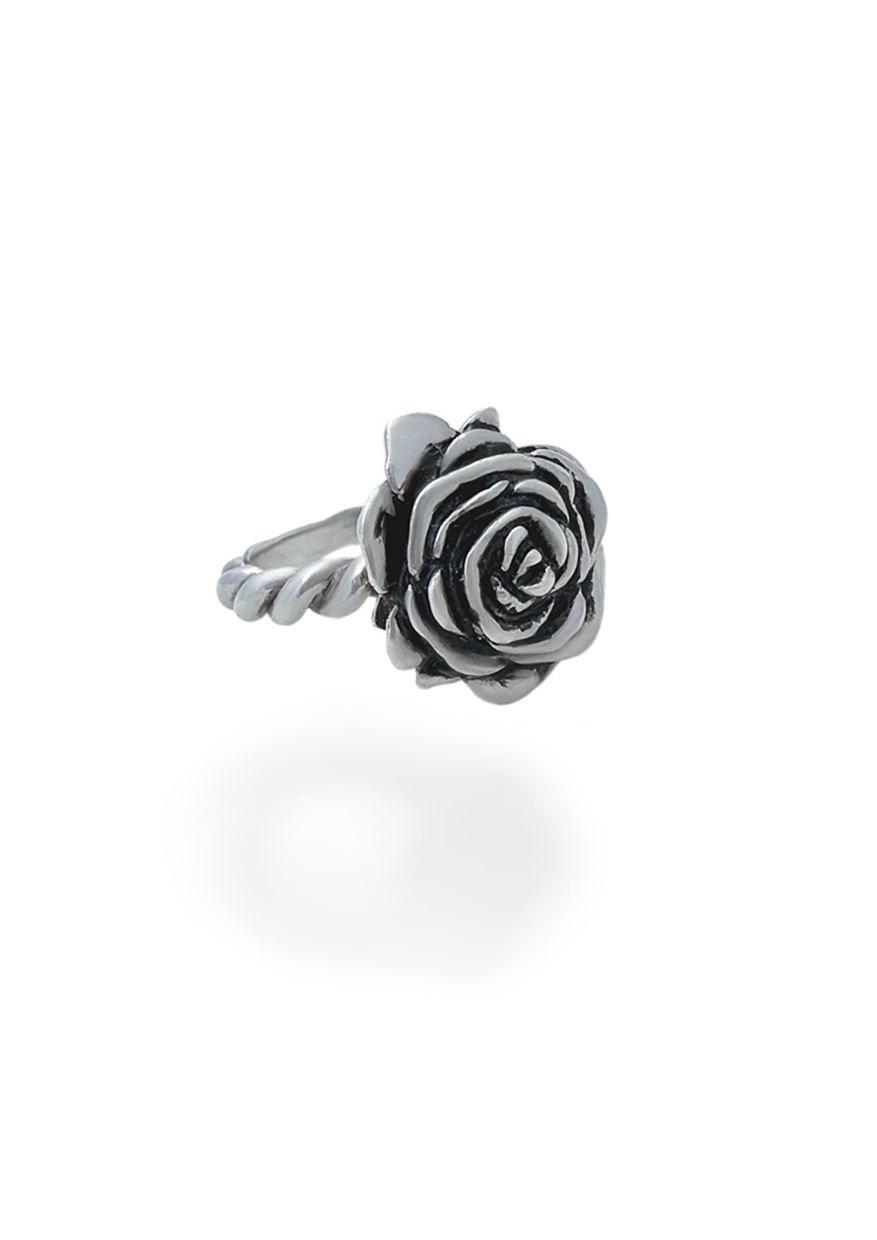 Not an Ordinary Rose Ring